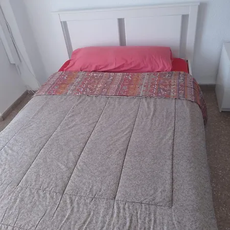 Bed & Breakfast Piso Compartido Cerca De La Universidad Ceu Moncada