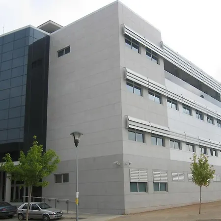 Piso Compartido Cerca De La Universidad Ceu *