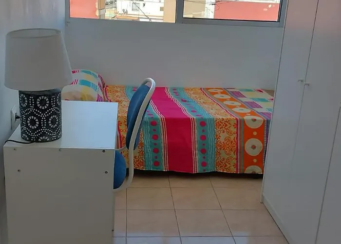 Bed & Breakfast Piso Compartido Cerca De La Universidad Ceu *
